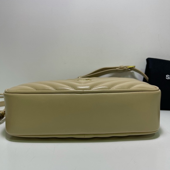 Saint Laurent Lou Matelassê Leather Camera Bag - Picture 7 of 12